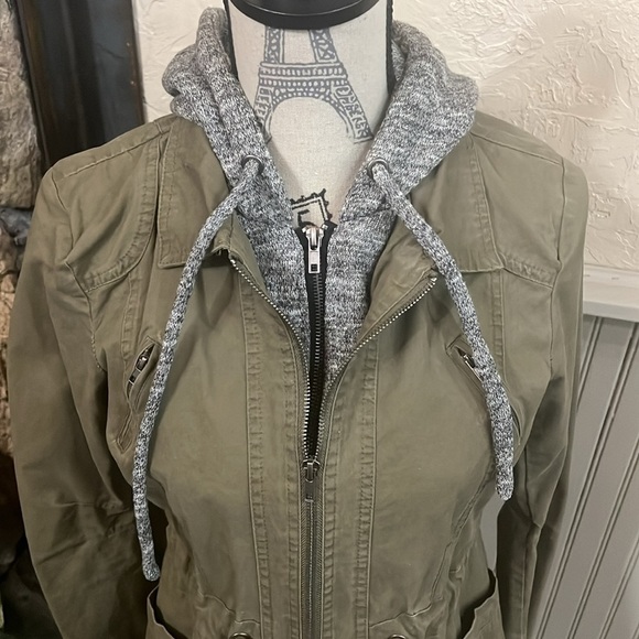 Love Tree Jacket - Picture 2 of 6